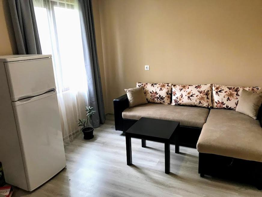 Къщи За Гости Михайлови Sapareva Banya Esterno foto