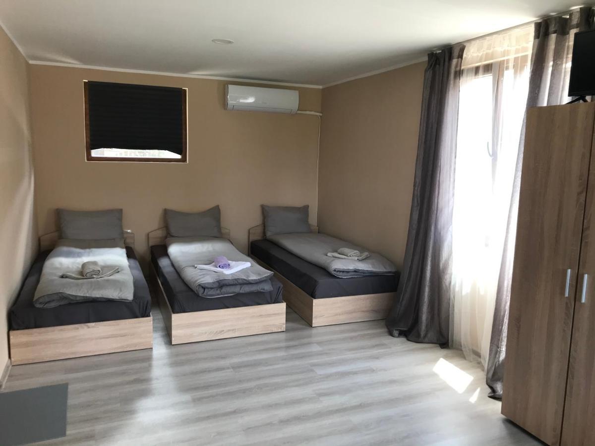 Къщи За Гости Михайлови Sapareva Banya Esterno foto